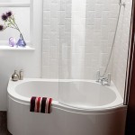 small corner bath tub