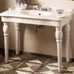 pedestal sink with legs