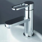 modern bathroom sink faucet design