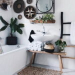 Bohemian Beauty: Bathrooms with Shelves
